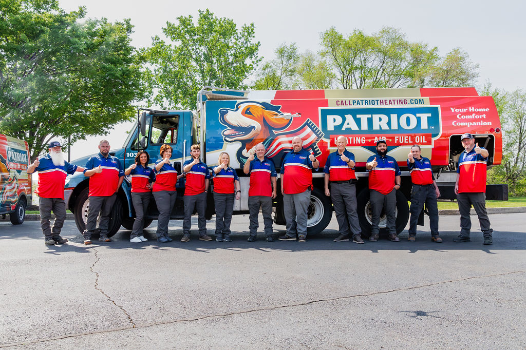 Group photo of Patriot Heating, Air and Fuel Oil HVAC services team serving Fort Washington, PA